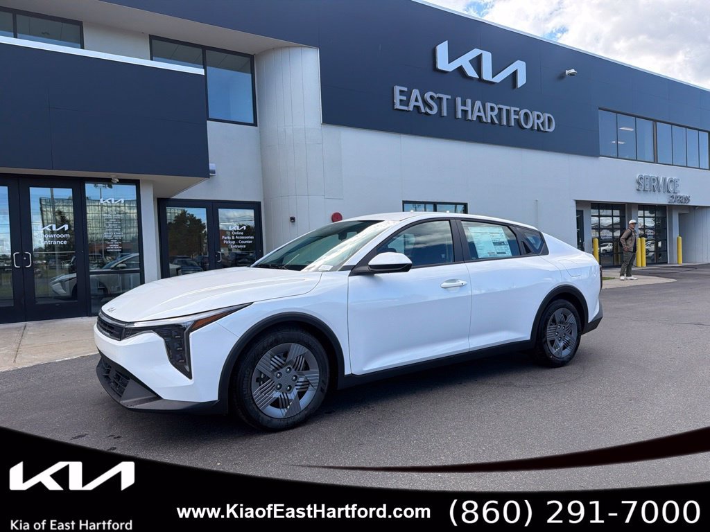 New 2026 Kia K4 FWD image 1