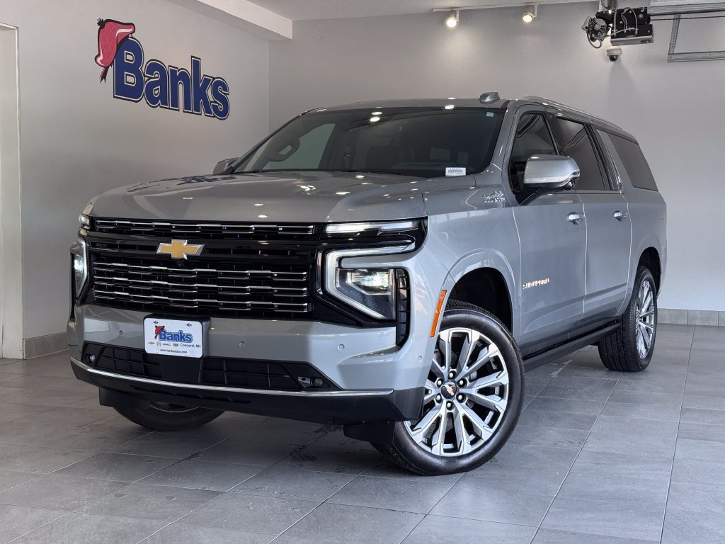 Certified 2025 Chevrolet Suburban High Country AWD/4WD image 2