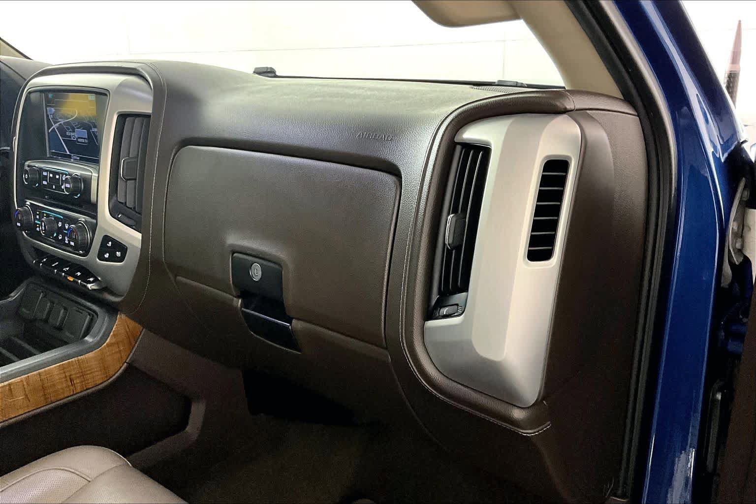 Used 2018 GMC Sierra 1500 SLT w/ Enhanced Driver Alert Package RWD image 18
