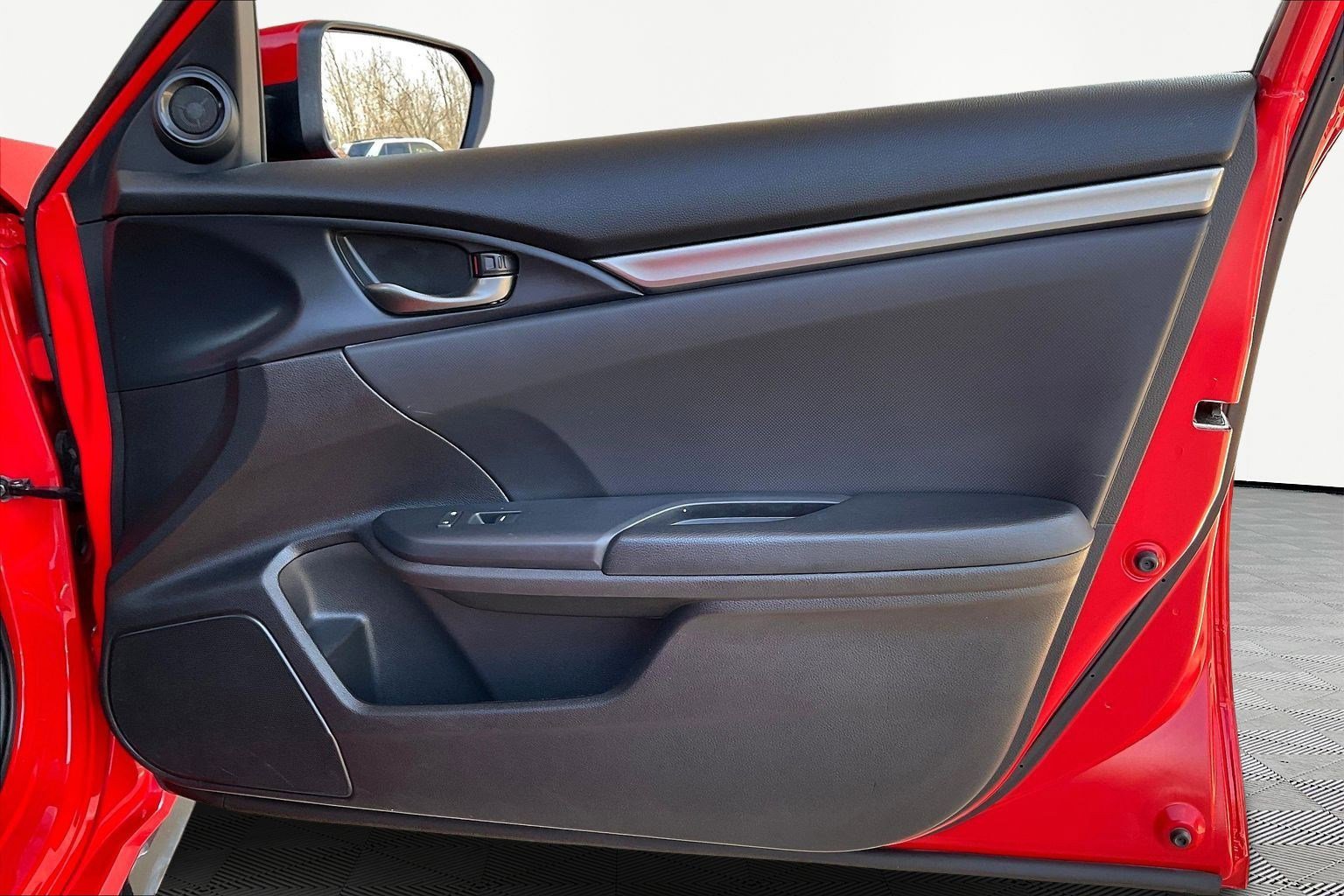 Used 2020 Honda Civic Sport image 26