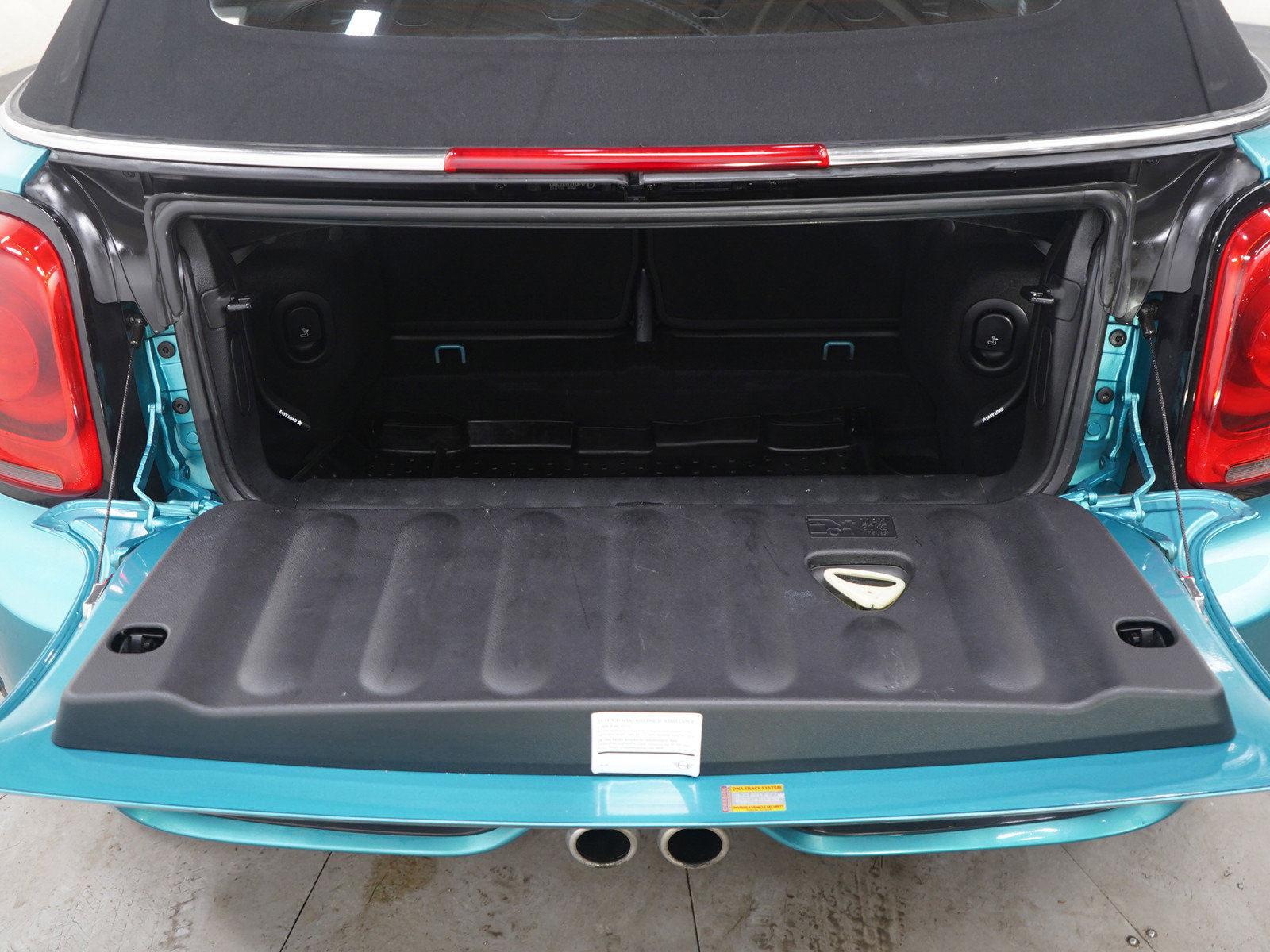 Used 2018 MINI Cooper S image 16