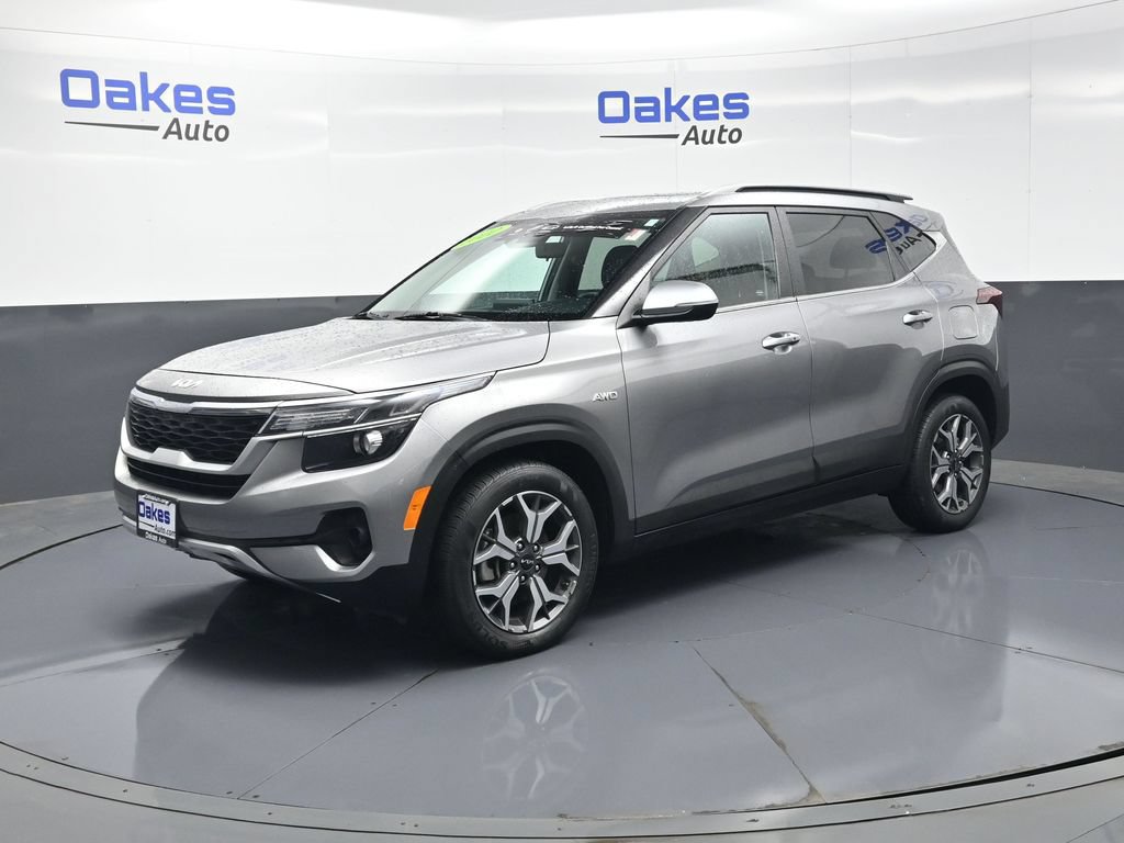 Certified 2022 Kia Seltos EX AWD/4WD image 3