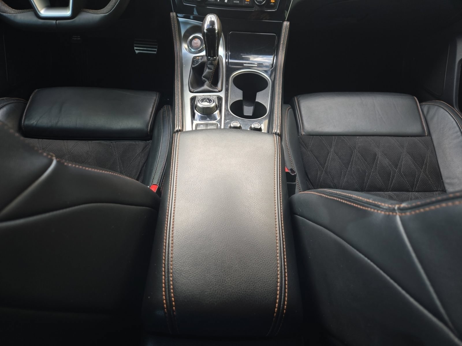 Used 2021 Nissan Maxima SR w/ Sport Mat Group FWD image 14