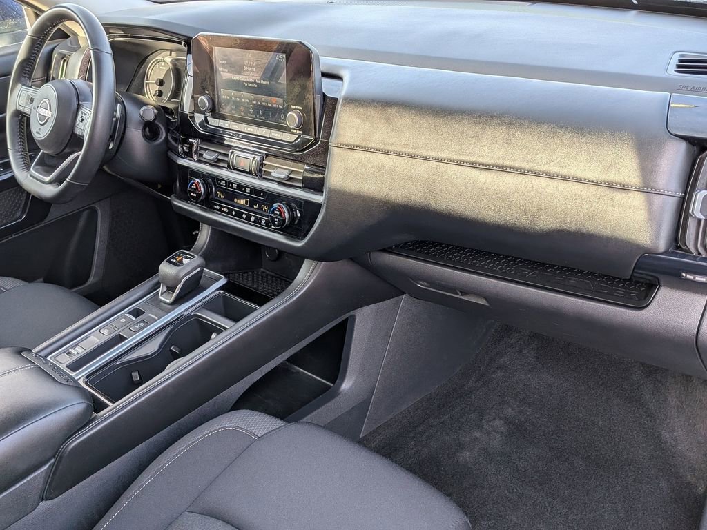 Used 2025 Nissan Pathfinder SV w/ SV Premium Package image 28