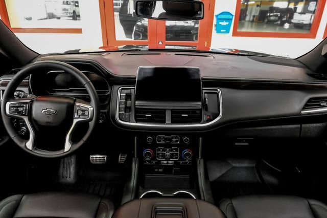 Used 2023 Chevrolet Tahoe Z71 w/ Z71 Off-Road Package AWD/4WD image 15