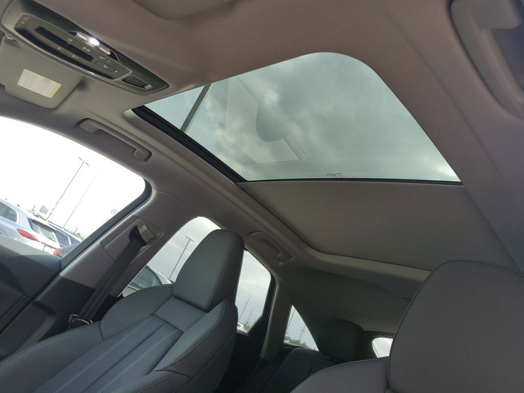 New 2025 Audi Q5 Premium Plus image 9