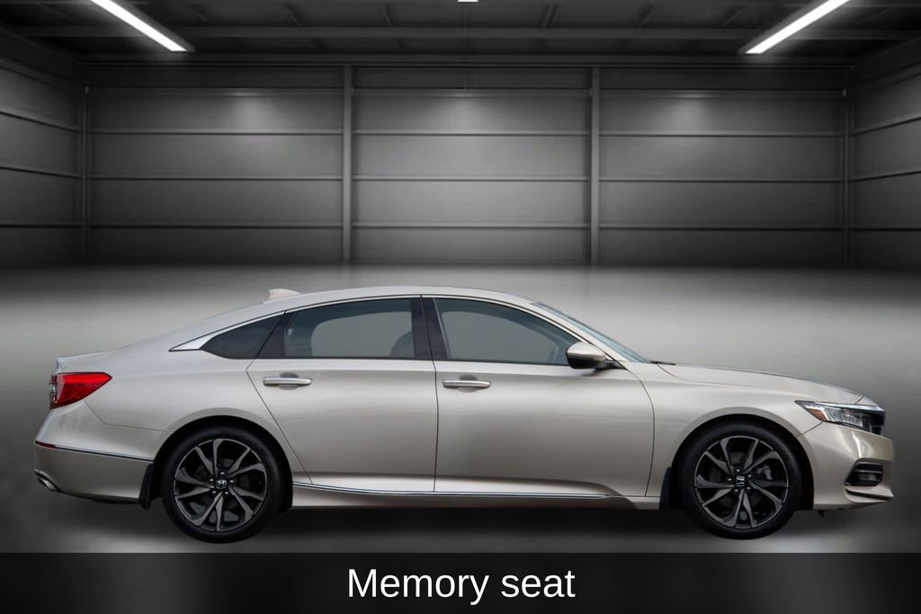 Used 2018 Honda Accord Touring image 6