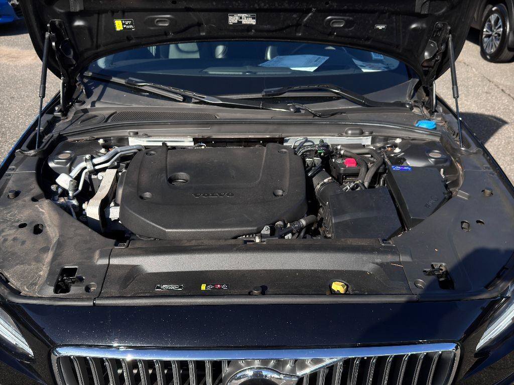 Used 2022 Volvo S90 B6 Inscription w/ Advanced Package image 31