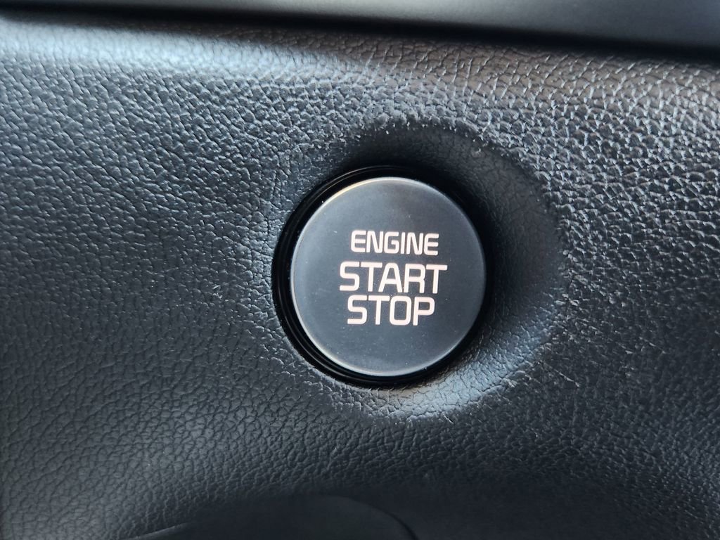 Used 2024 Kia Sorento S w/ Panoramic Sunroof Package image 20