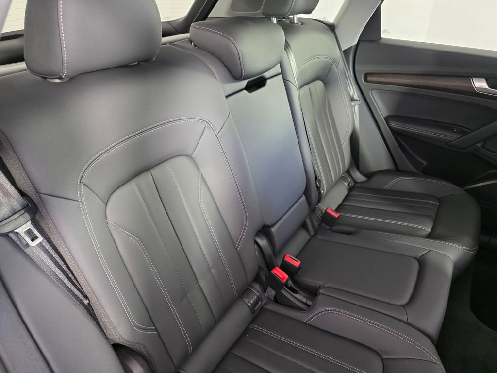 Used 2023 Audi Q5 2.0T Premium Plus w/ Premium Plus Package AWD/4WD image 28