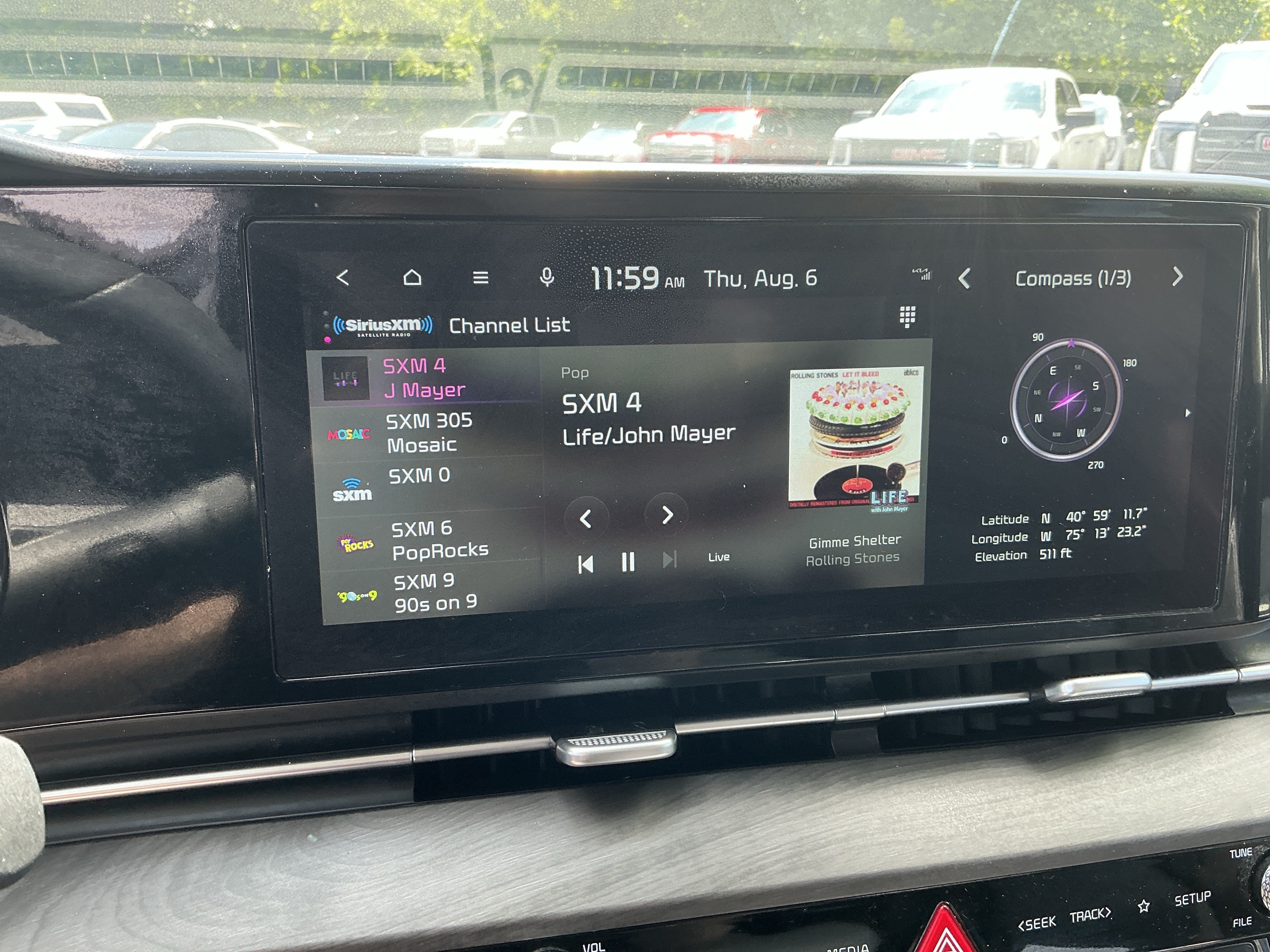 Used 2024 Kia Carnival EX FWD image 23