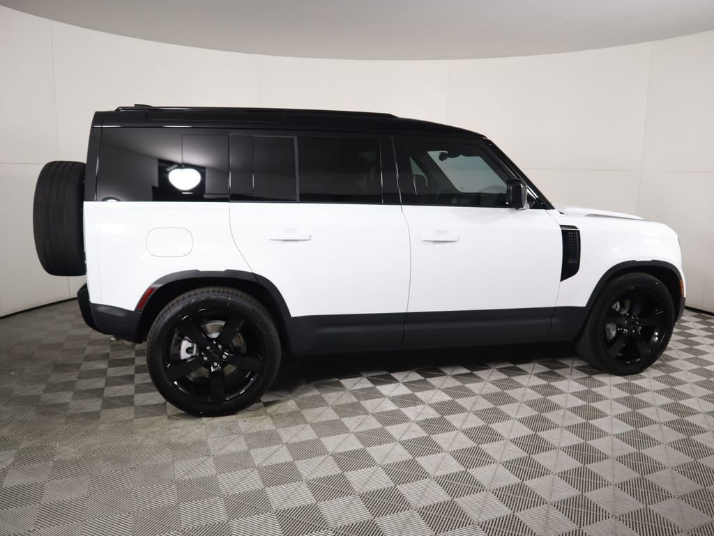 New 2026 Land Rover Defender 110 S image 4