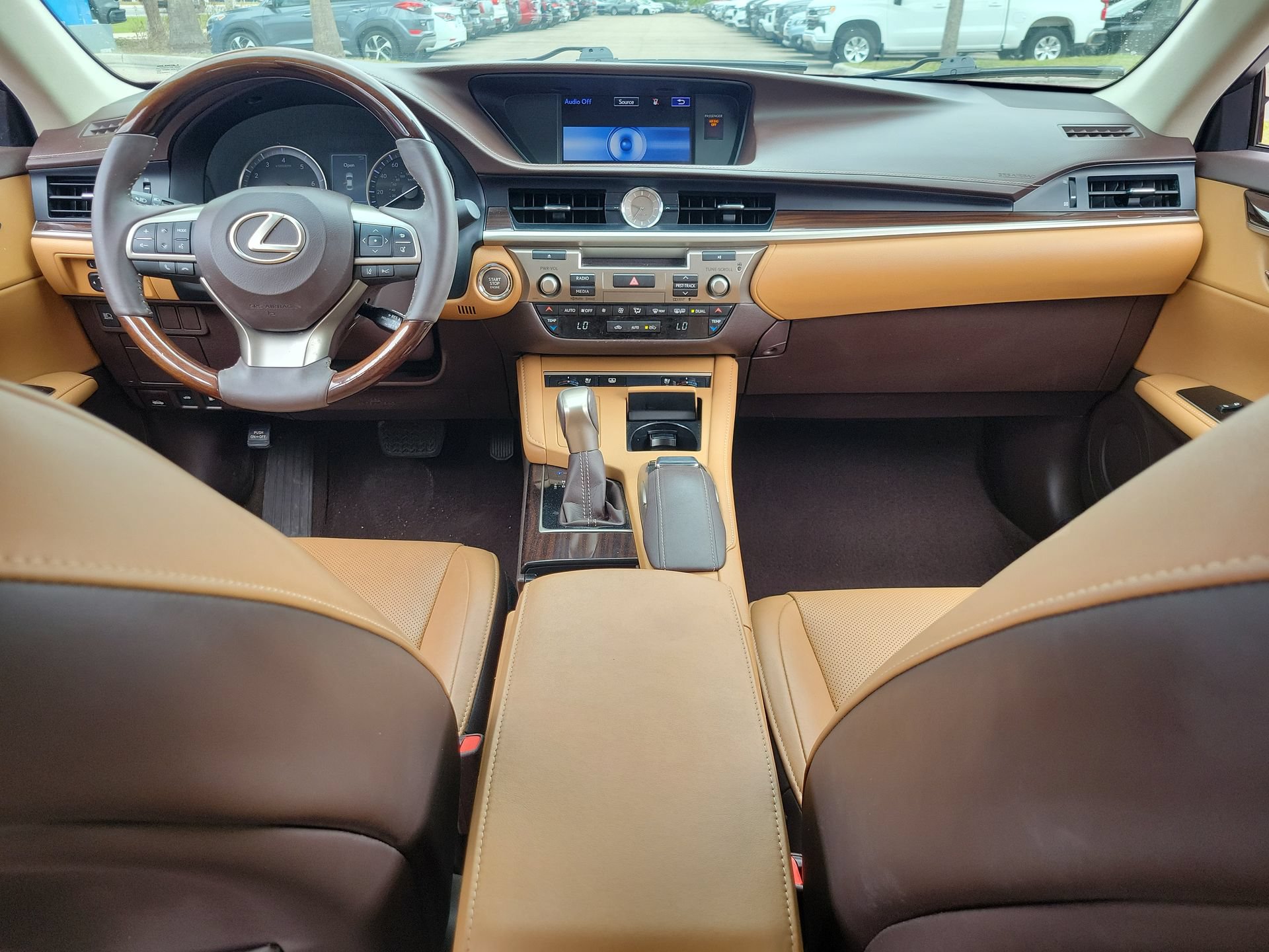 Used 2016 Lexus ES 350 w/ Luxury Package w/Wood Trim FWD image 13