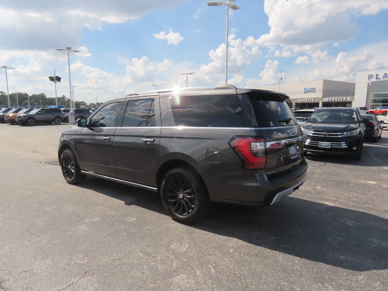 Used 2019 Ford Expedition Max Limited RWD image 17