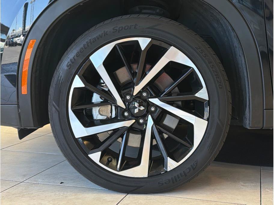 Used 2024 Mitsubishi Outlander Ralliart AWD/4WD image 9