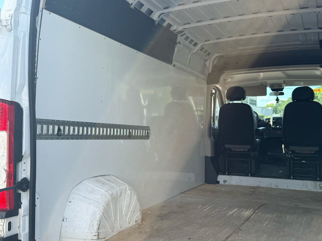 Used 2021 RAM ProMaster 2500 FWD image 10