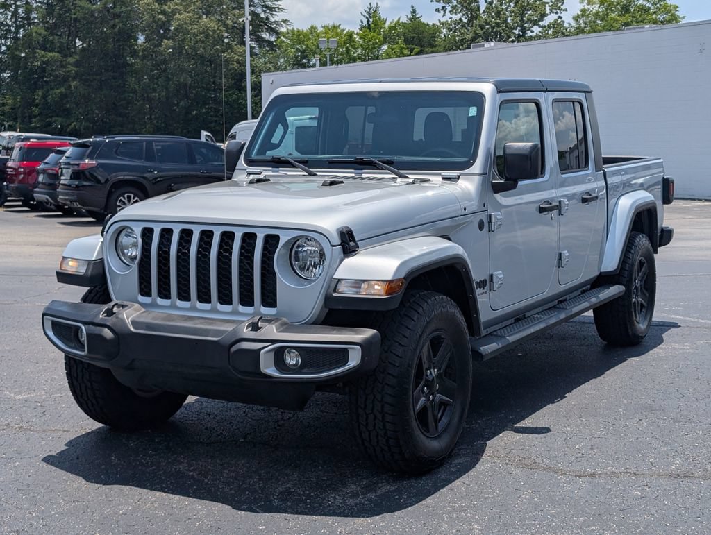 Used 2023 Jeep Gladiator Sport AWD/4WD image 3