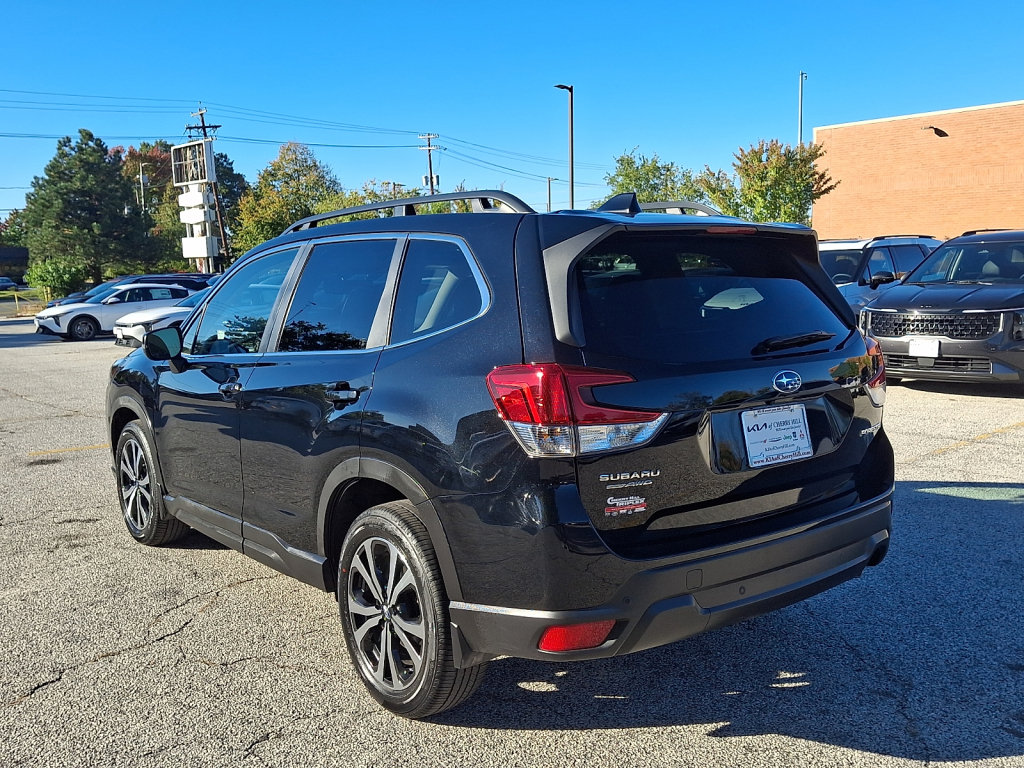 Used 2023 Subaru Forester Limited AWD/4WD image 3