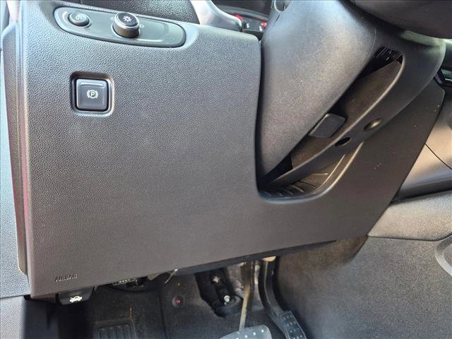 Used 2019 Chevrolet Blazer LT AWD/4WD image 16