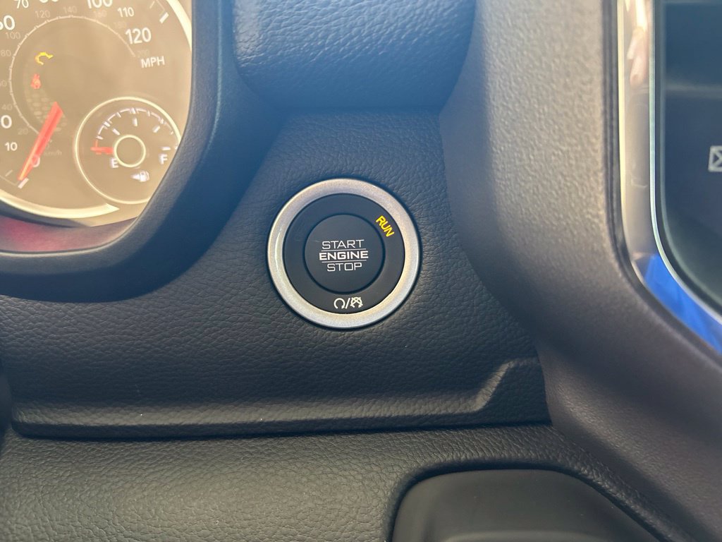 Used 2026 RAM 1500 Laramie AWD/4WD image 47