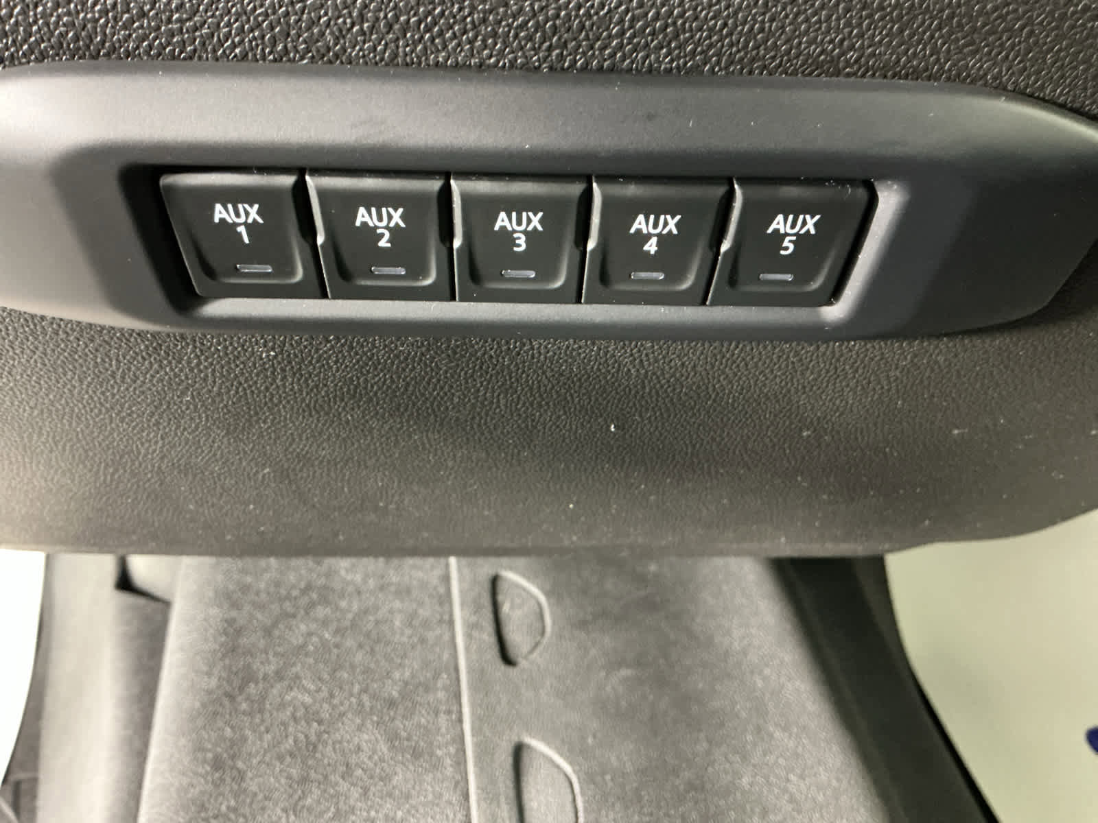 Used 2024 Chevrolet Silverado 3500 LT w/ Convenience Package image 41