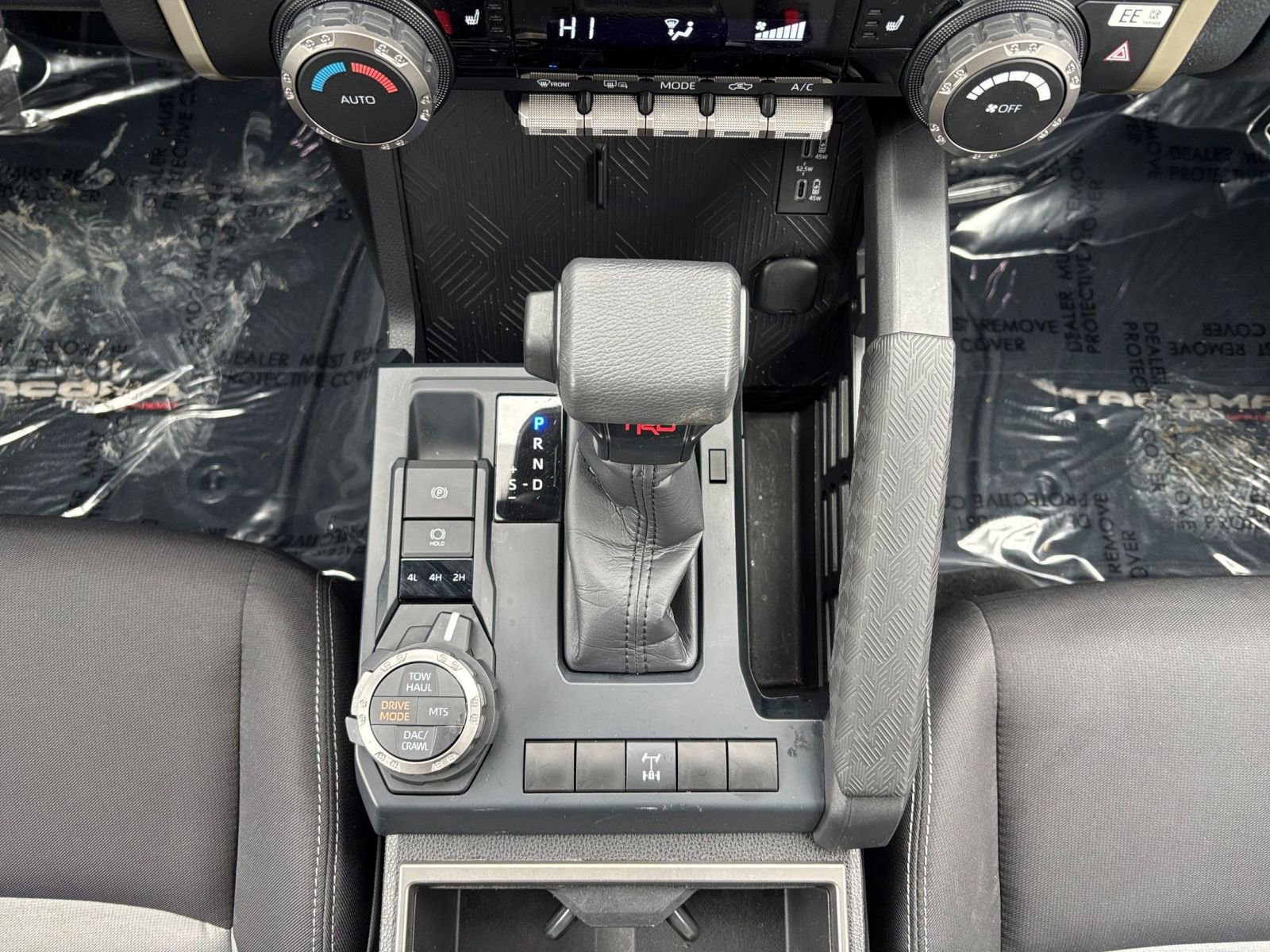 Used 2025 Toyota Tacoma SR image 40