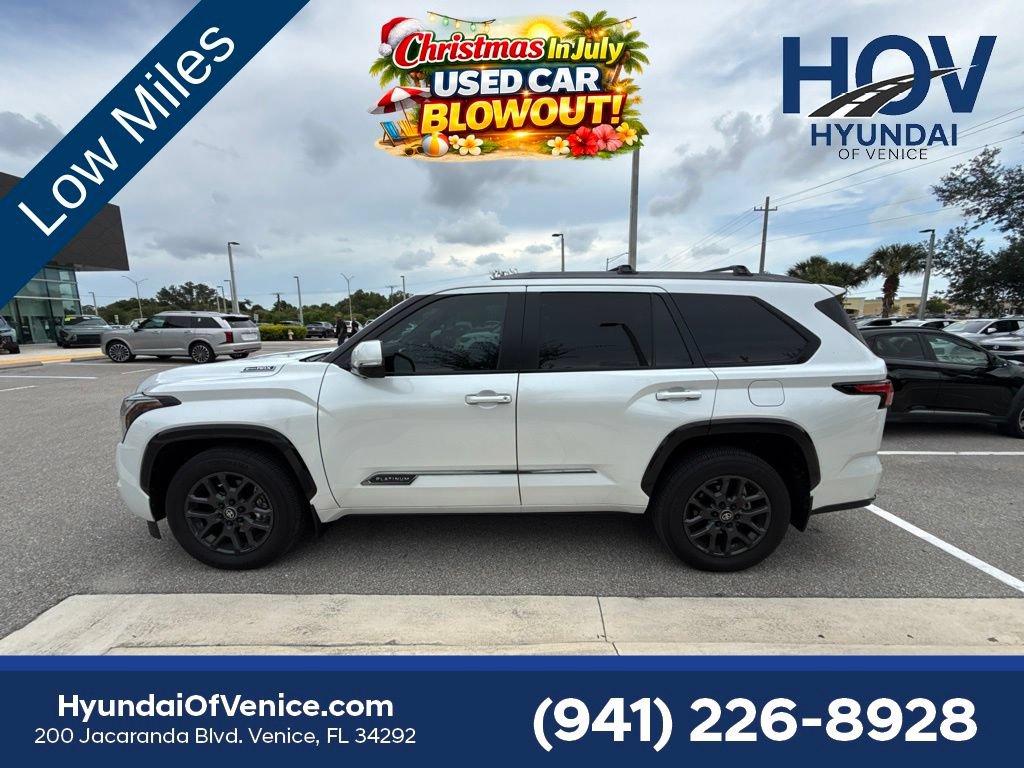 Used 2025 Toyota Sequoia Platinum AWD/4WD image 17