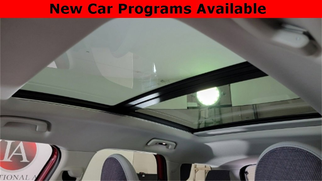 Used 2025 MINI Cooper Countryman S w/ Comfort Package Max image 14