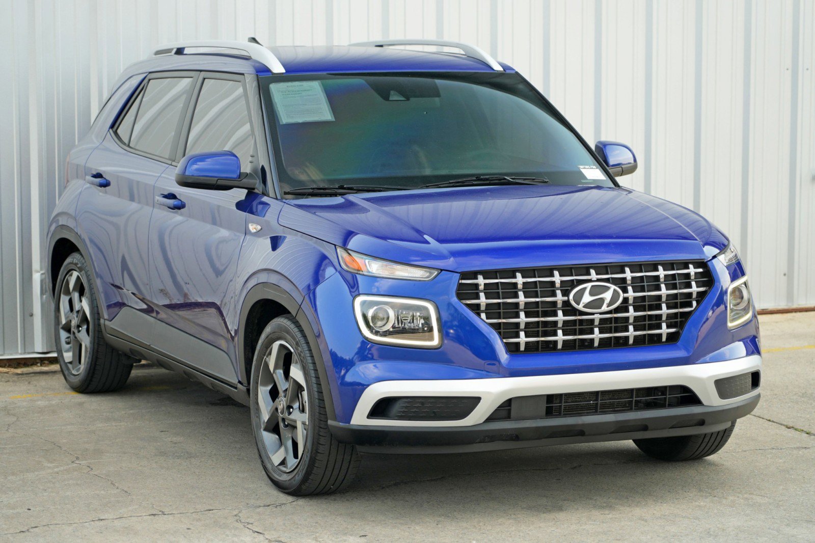 Used 2022 Hyundai Venue Limited w/ Cargo Package image 49