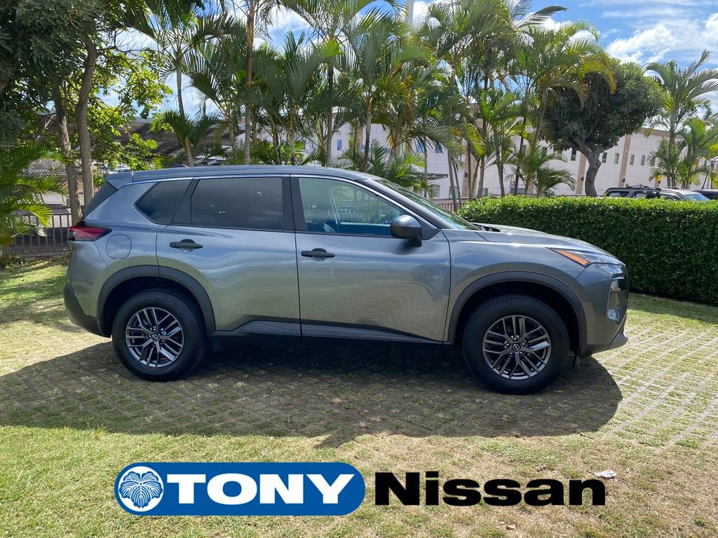 Used 2023 Nissan Rogue S image 8