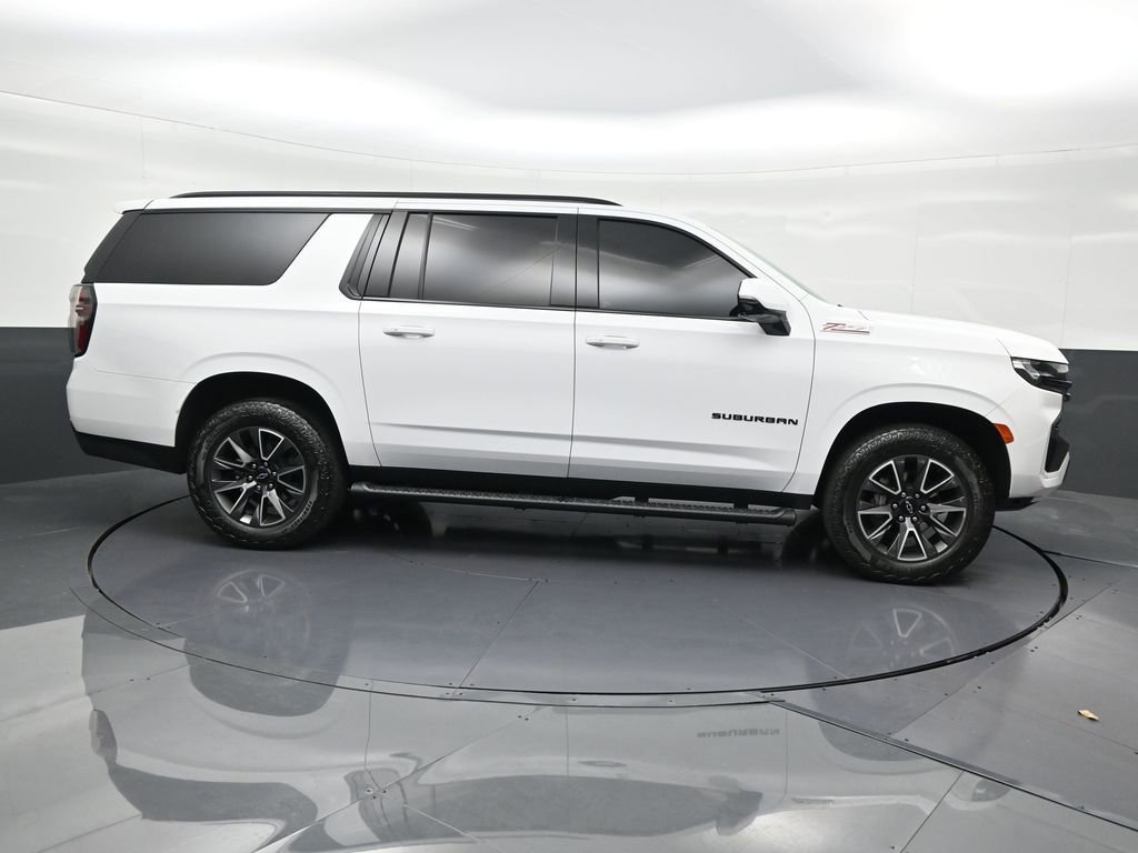 Used 2024 Chevrolet Suburban Z71 w/ Luxury Package image 7