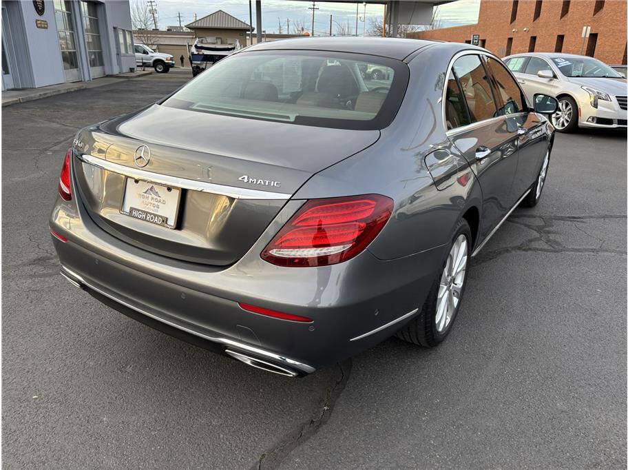 Used 2020 Mercedes-Benz E 450 4MATIC Sedan image 5