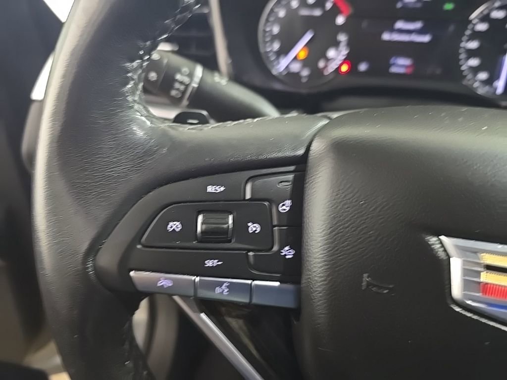 Used 2022 Cadillac XT6 Premium Luxury image 11