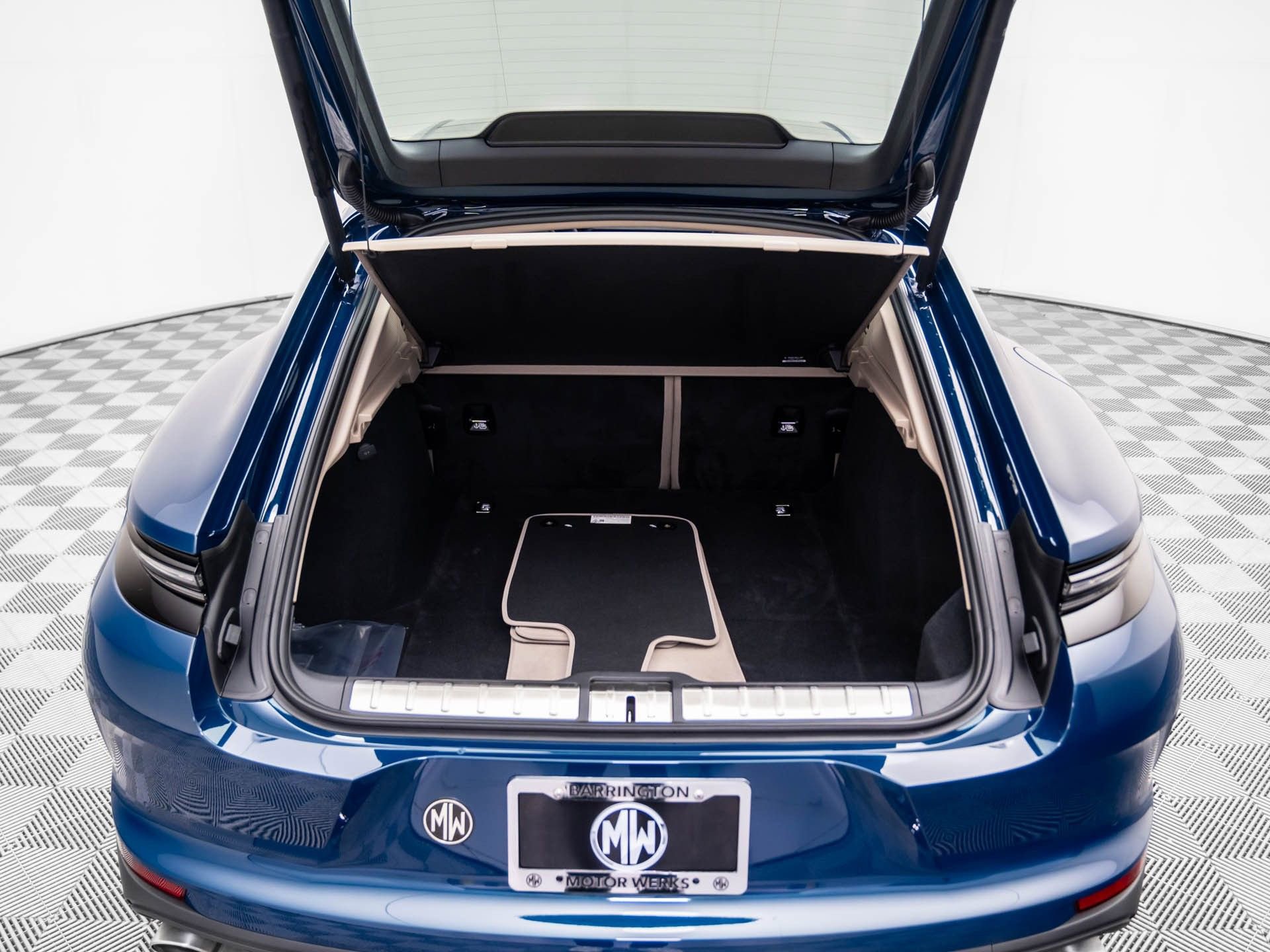 New 2026 Porsche Panamera 4 image 32