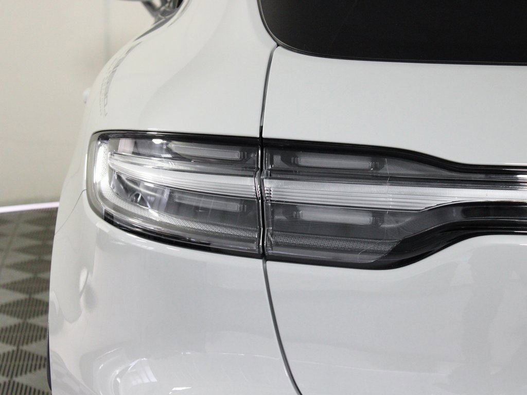 New 2026 Porsche Macan image 12