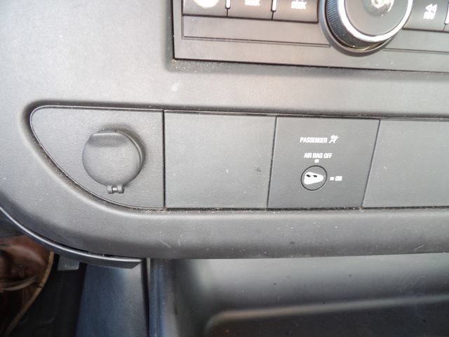 Used 2010 Chevrolet Express 2500 Extended w/ Preferred Equipment Group RWD image 26