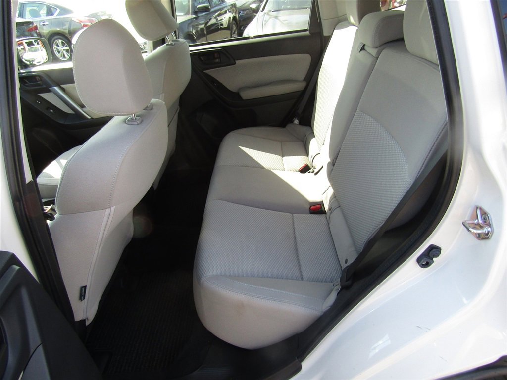 Used 2017 Subaru Forester 2.5i Premium w/ Popular Package #2A image 25