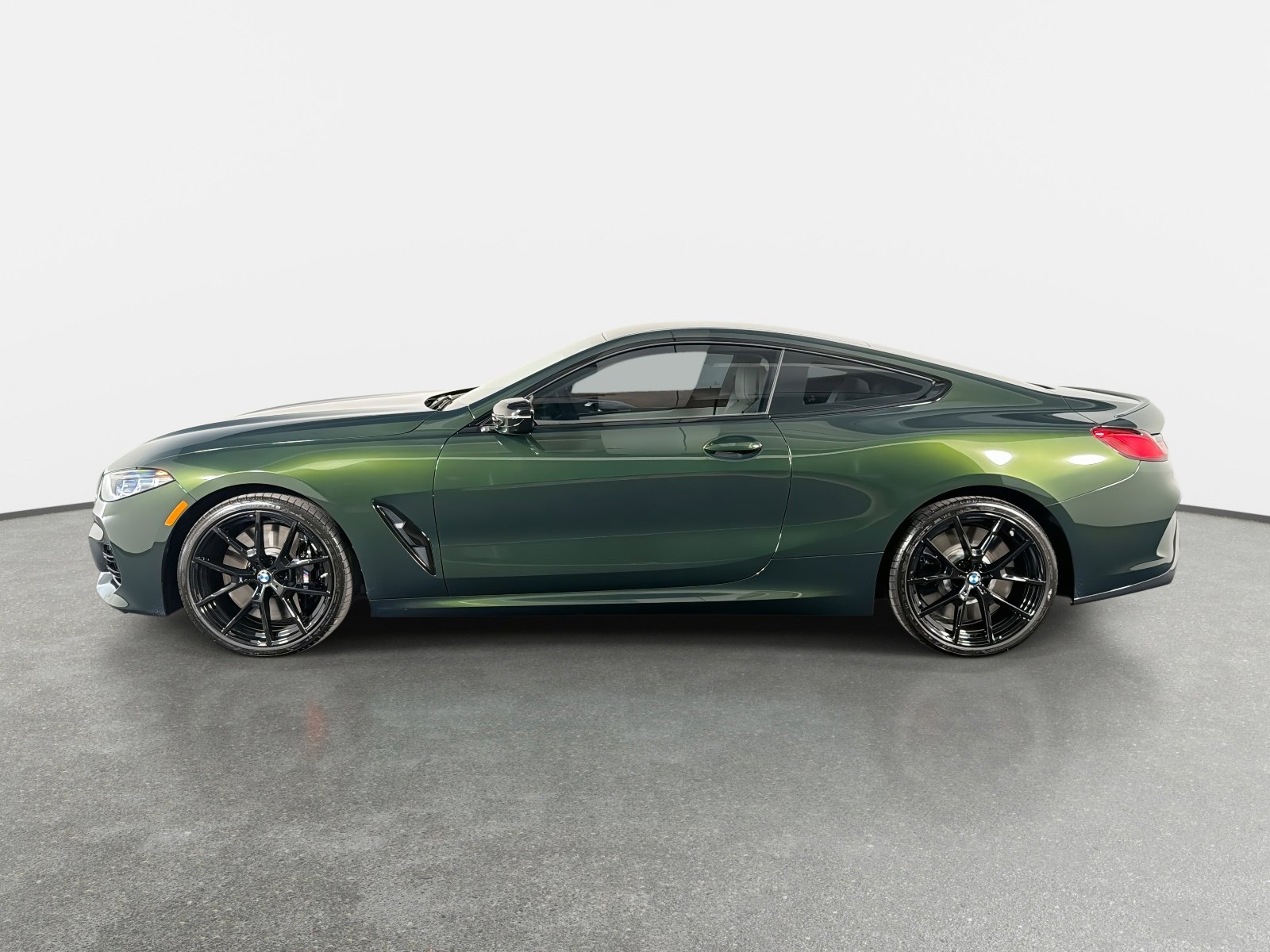 Used 2026 BMW M850i xDrive M850i xDrive Coupe image 6