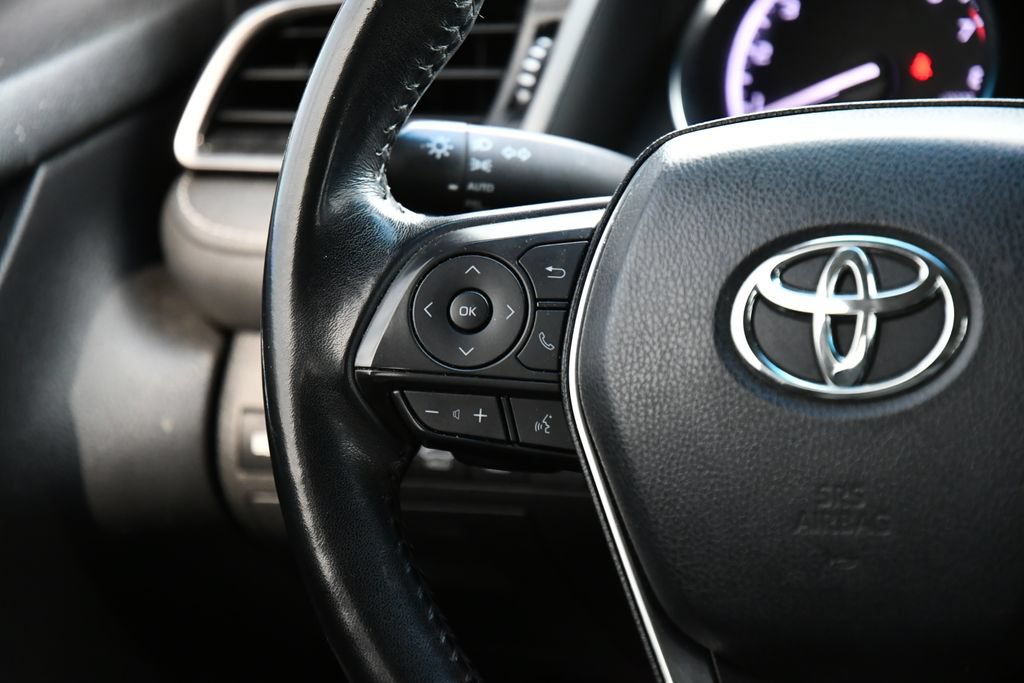 Used 2019 Toyota Camry SE FWD image 23