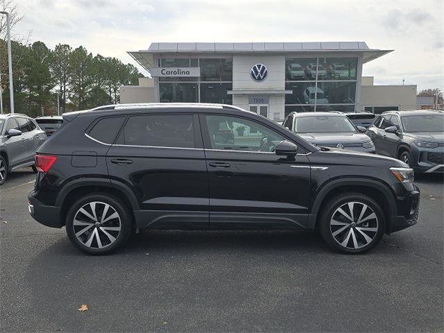 Used 2024 Volkswagen Taos SE image 10
