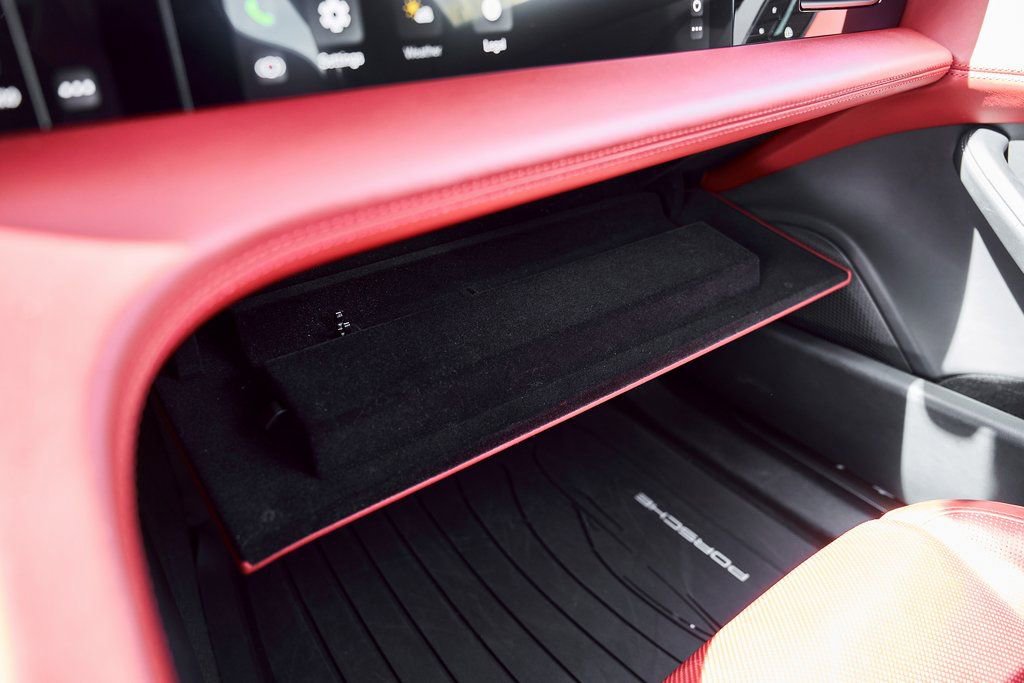 Used 2020 Porsche Taycan Turbo image 78