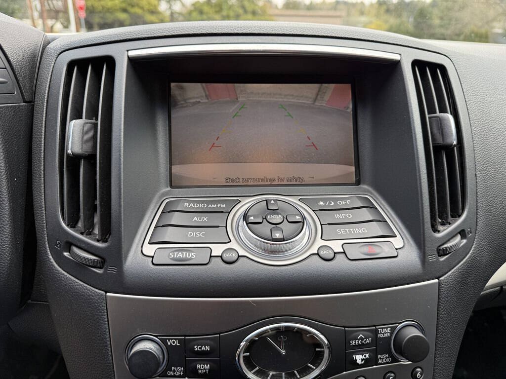 Used 2011 INFINITI G37 Journey w/ Premium Pkg RWD image 22