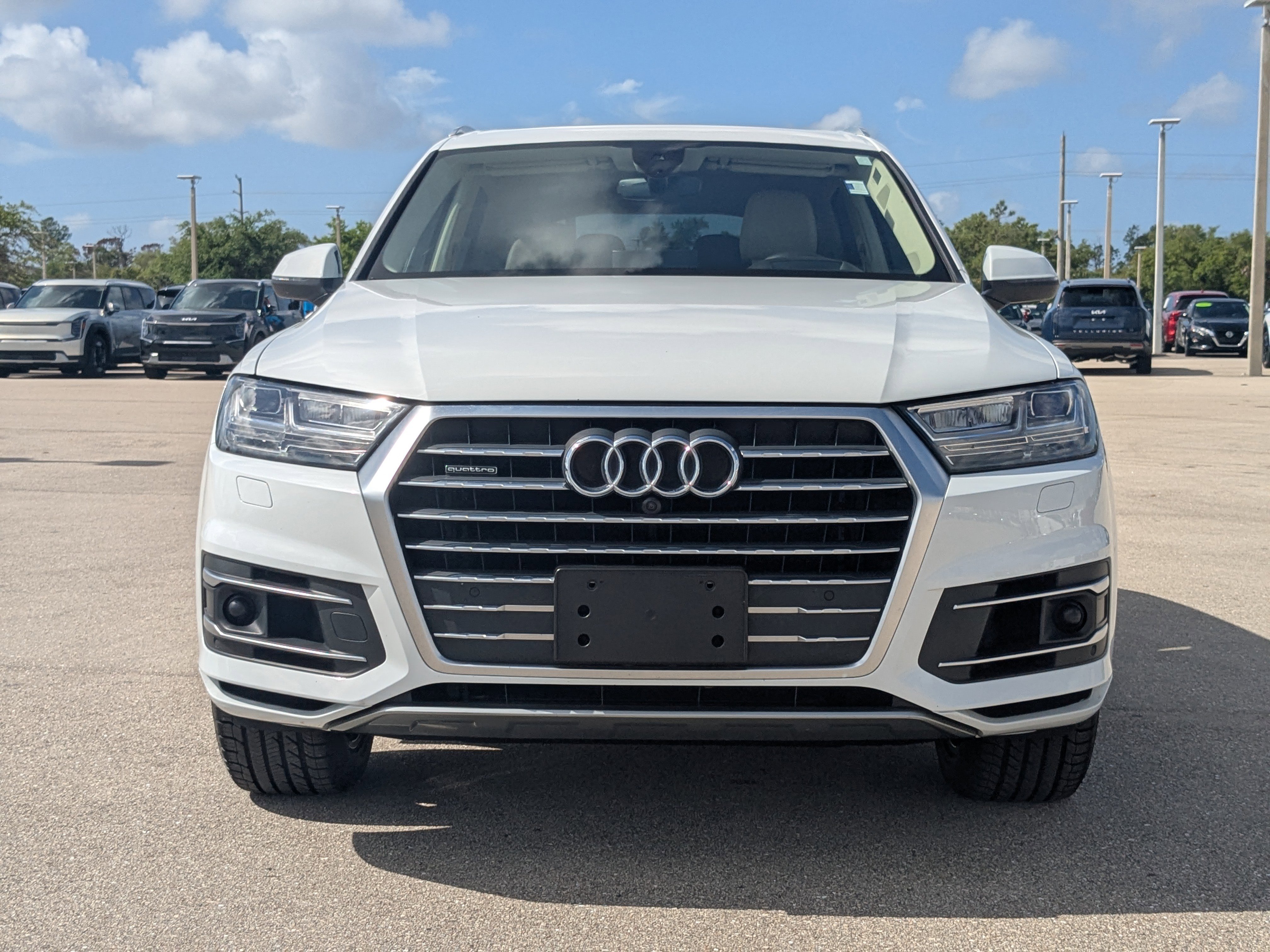 Used 2018 Audi Q7 3.0T Prestige w/ Prestige Package image 3