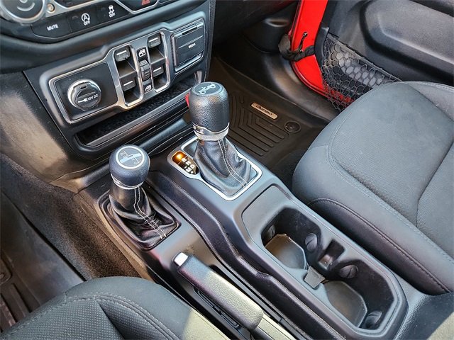 Used 2018 Jeep Wrangler Unlimited Sahara image 18