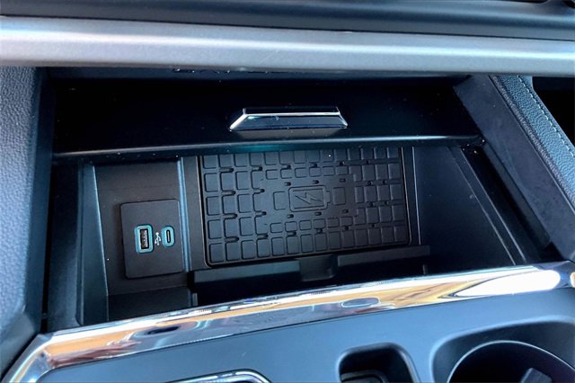 Used 2022 Ford Expedition XLT image 23