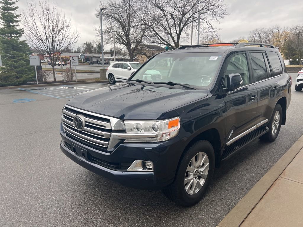 Used 2018 Toyota Land Cruiser image 46