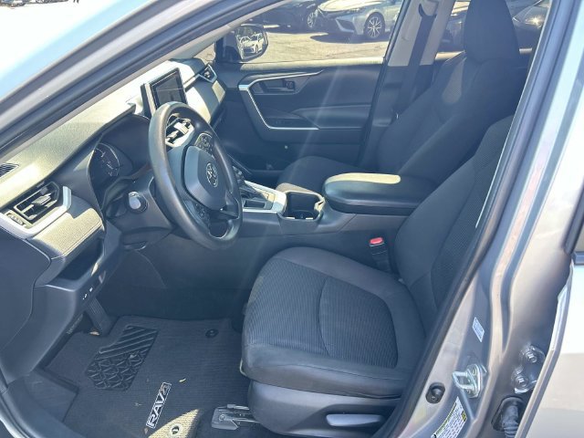 Used 2024 Toyota RAV4 LE FWD image 19
