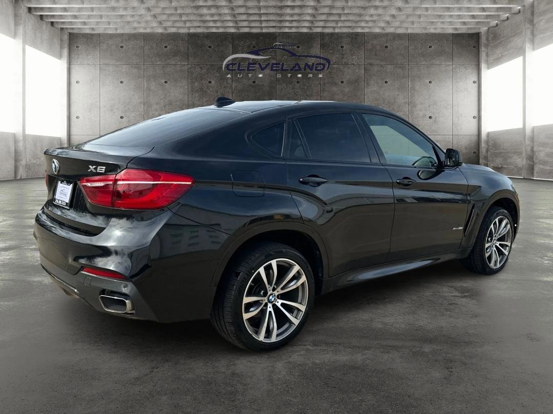 Used 2016 BMW X6 M50i AWD/4WD image 3