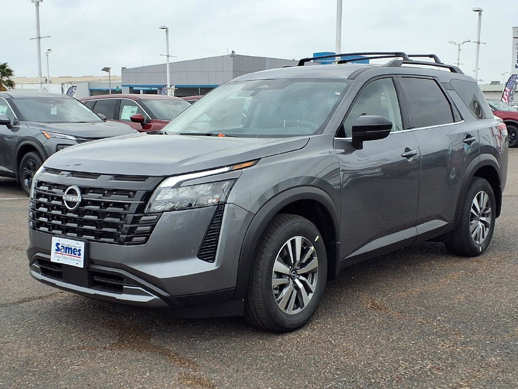 New 2026 Nissan Pathfinder SL AWD/4WD image 3