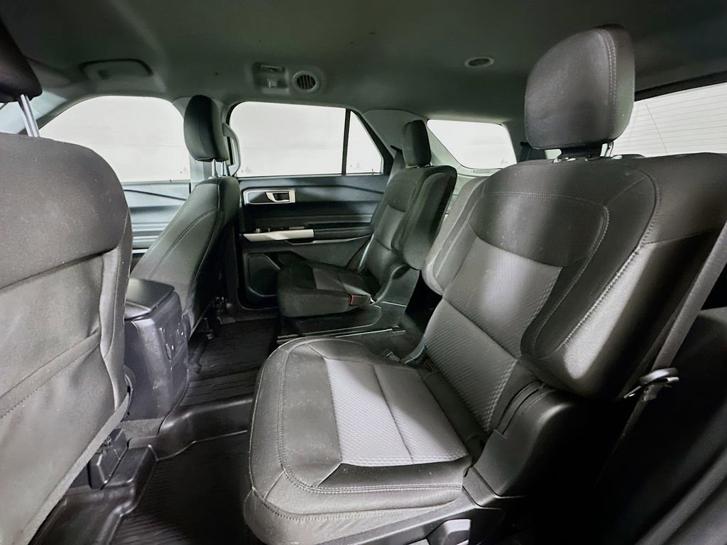 Used 2023 Ford Explorer XLT RWD image 14